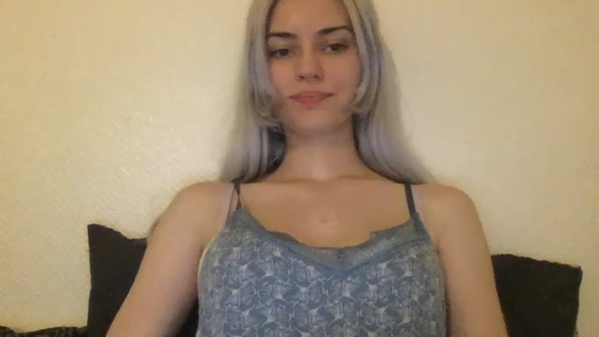 Gallery image thumbnail from LLuckyGirl's myfreecams stream on, 06/16/2023, 24:13 image 6 of 20