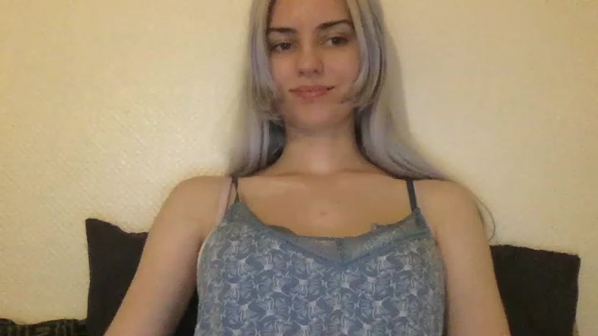 Gallery image thumbnail from LLuckyGirl's myfreecams stream on, 06/16/2023, 24:13 image 20 of 20