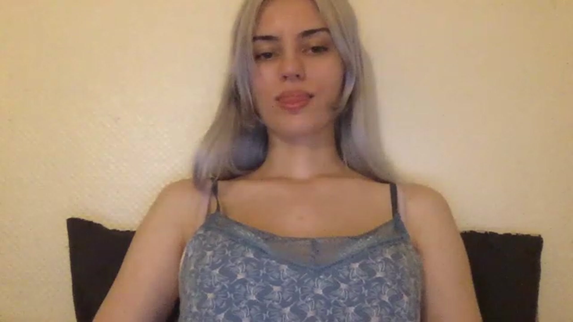 Gallery image thumbnail from LLuckyGirl's myfreecams stream on, 06/16/2023, 02:12 image 15 of 20