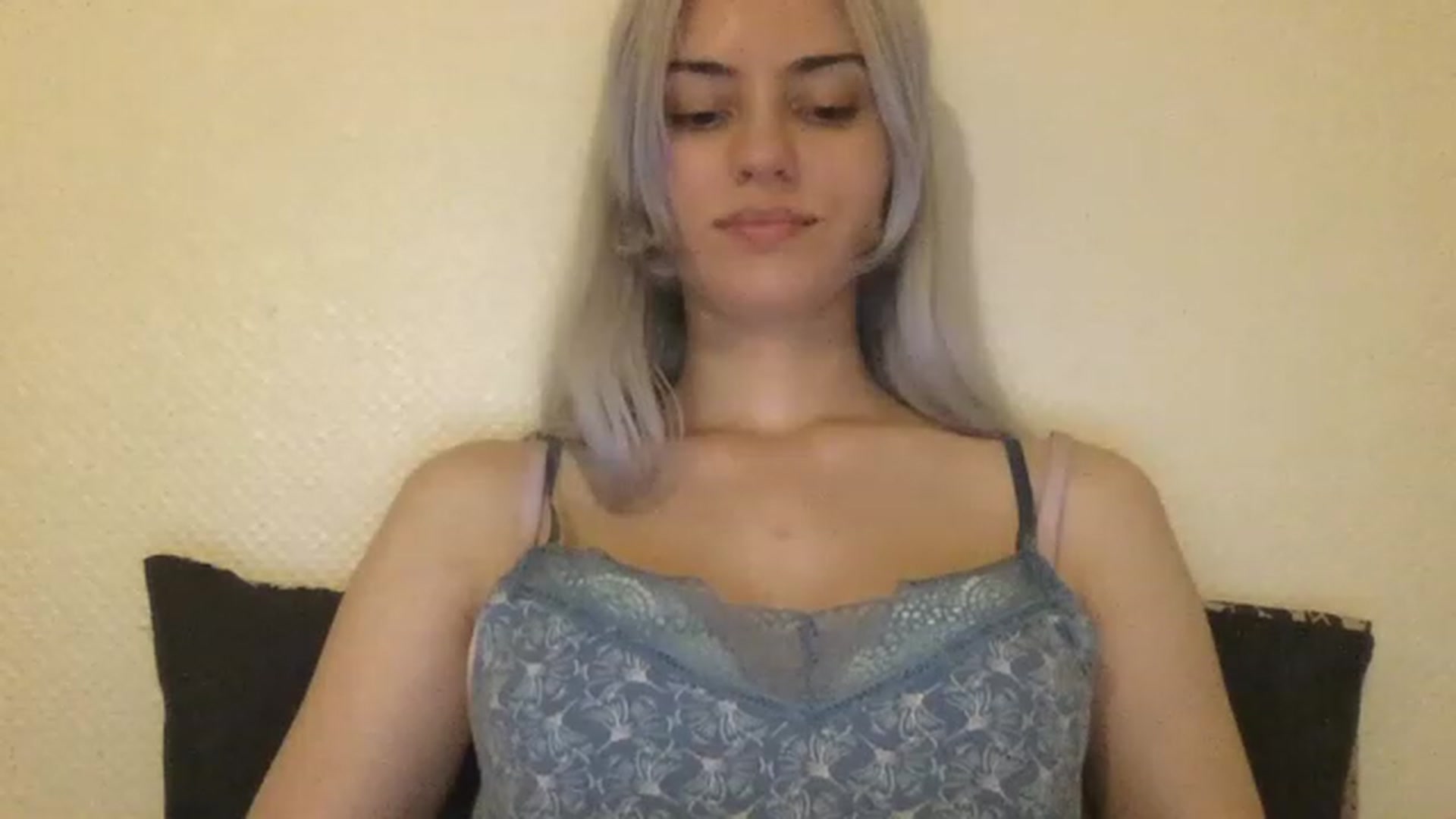 Gallery image thumbnail from LLuckyGirl's myfreecams stream on, 06/16/2023, 02:12 image 18 of 20