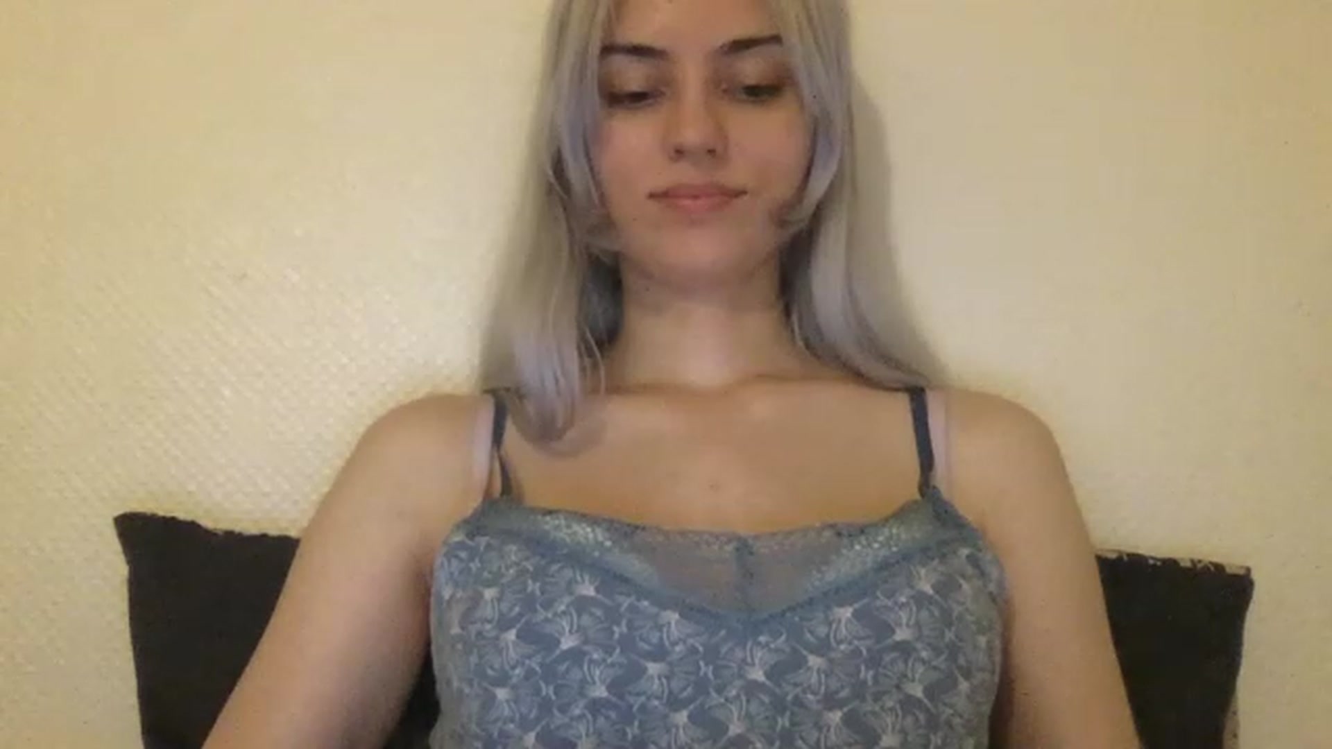 Gallery image thumbnail from LLuckyGirl's myfreecams stream on, 06/16/2023, 02:12 image 16 of 20
