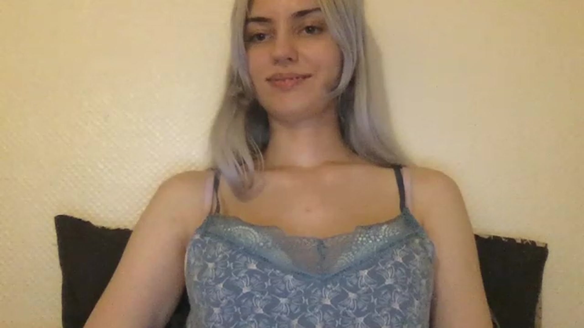 Gallery image thumbnail from LLuckyGirl's myfreecams stream on, 06/16/2023, 02:12 image 17 of 20