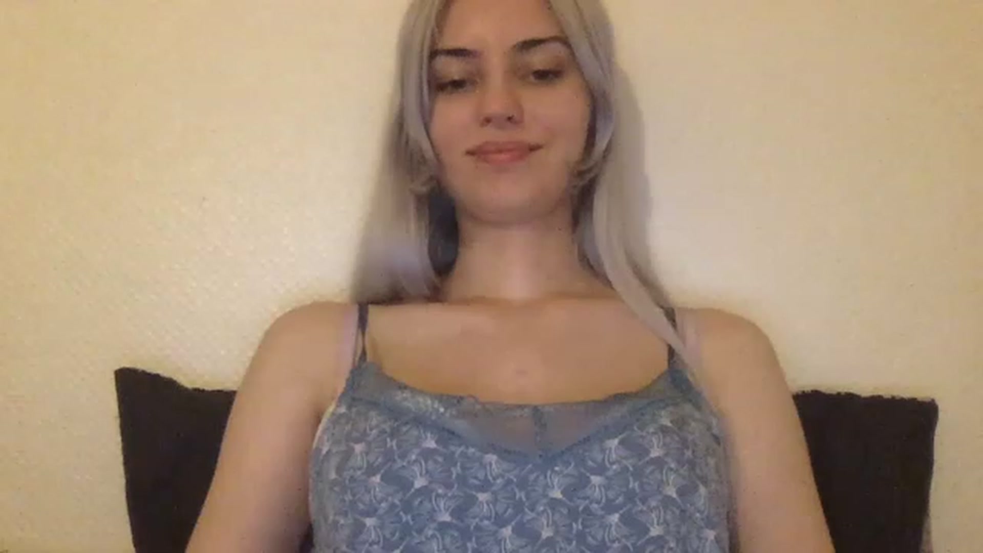 Gallery image thumbnail from LLuckyGirl's myfreecams stream on, 06/16/2023, 02:12 image 5 of 20