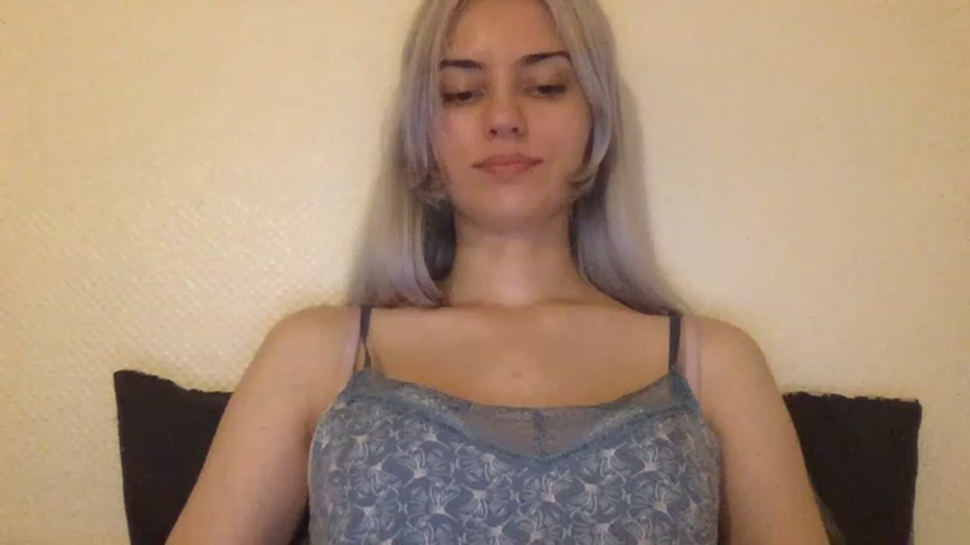 Gallery image thumbnail from LLuckyGirl's myfreecams stream on, 06/16/2023, 02:12 image 13 of 20