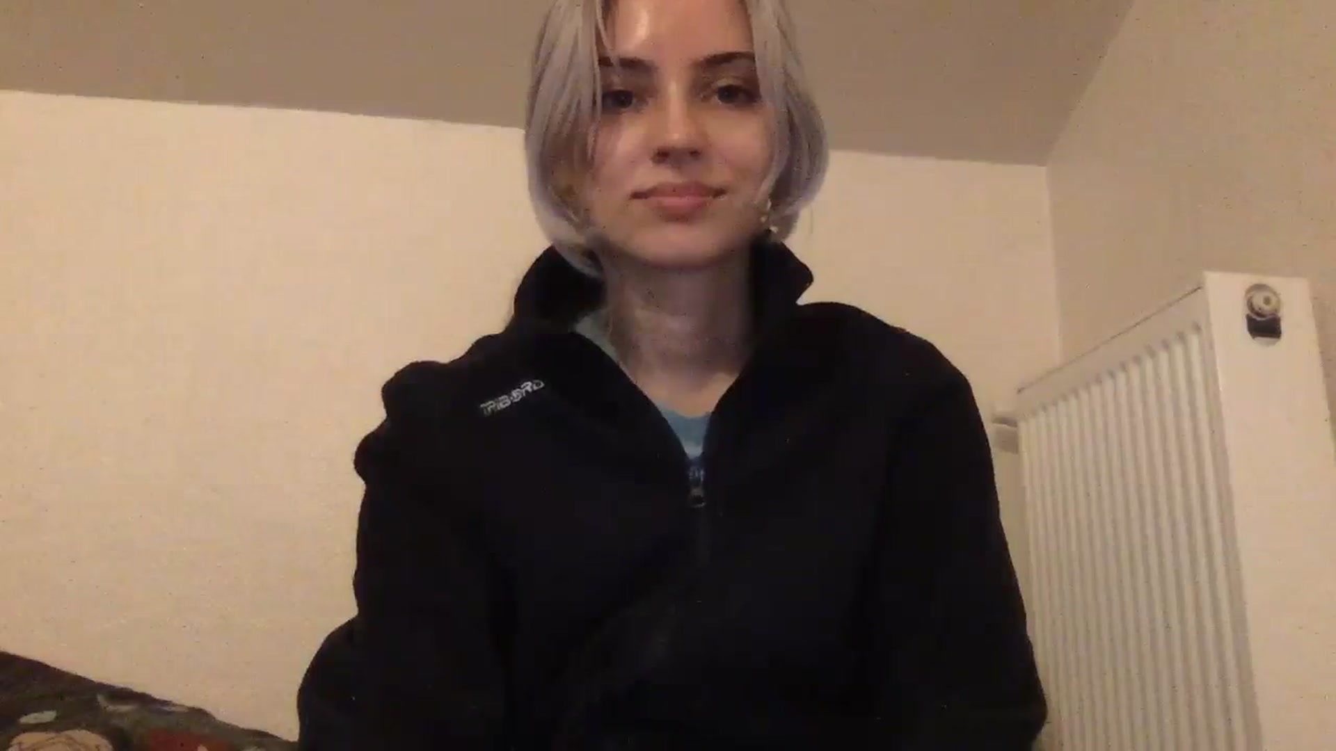 Gallery image thumbnail from LLuckyGirl's myfreecams stream on, 11/12/2023, 24:42 image 17 of 20