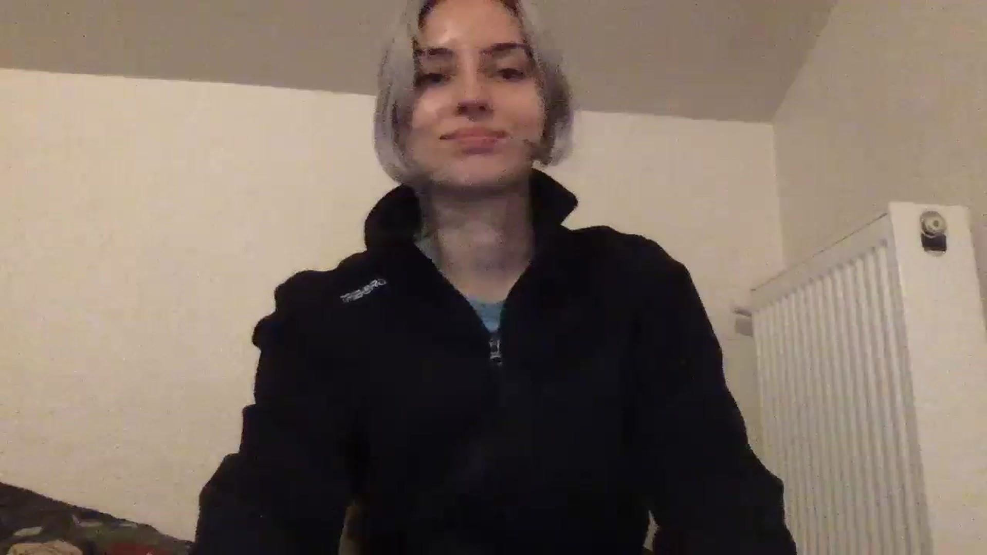 Gallery image thumbnail from LLuckyGirl's myfreecams stream on, 11/12/2023, 24:42 image 3 of 20