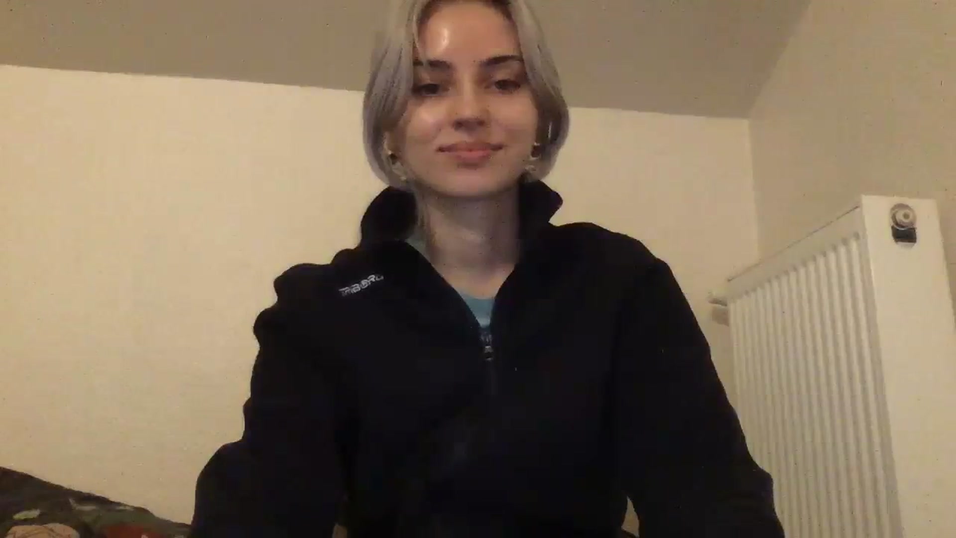 Gallery image thumbnail from LLuckyGirl's myfreecams stream on, 11/12/2023, 24:42 image 12 of 20