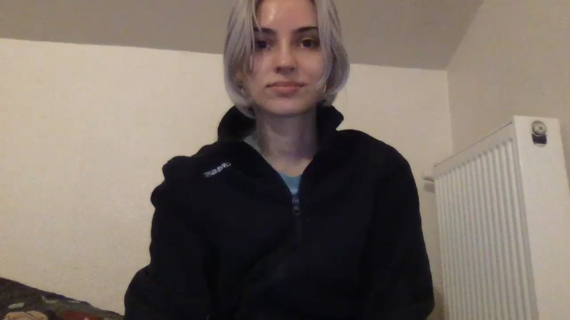Gallery image thumbnail from LLuckyGirl's myfreecams stream on, 11/12/2023, 24:42 image 19 of 20