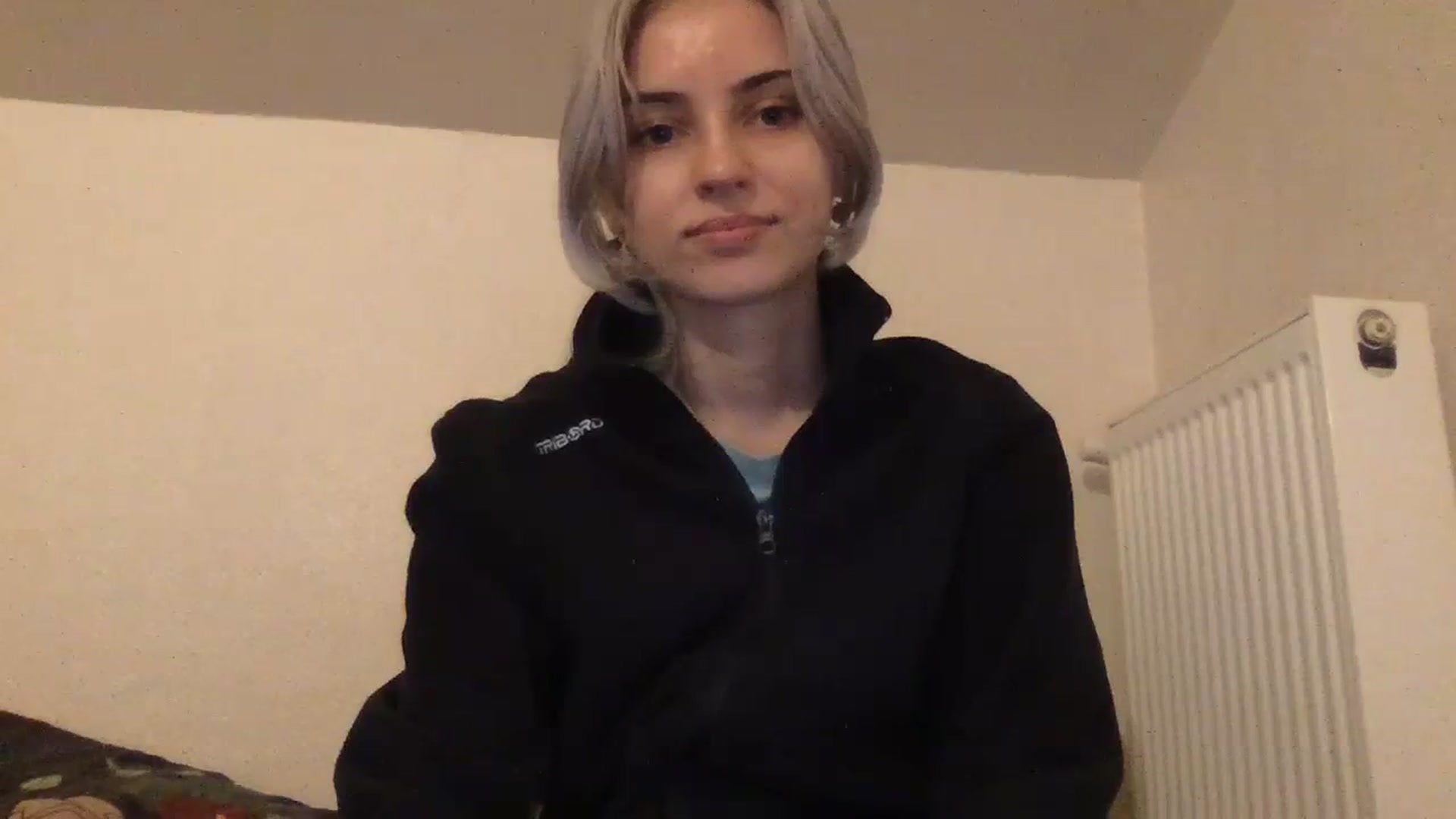 Gallery image thumbnail from LLuckyGirl's myfreecams stream on, 11/12/2023, 24:42 image 14 of 20