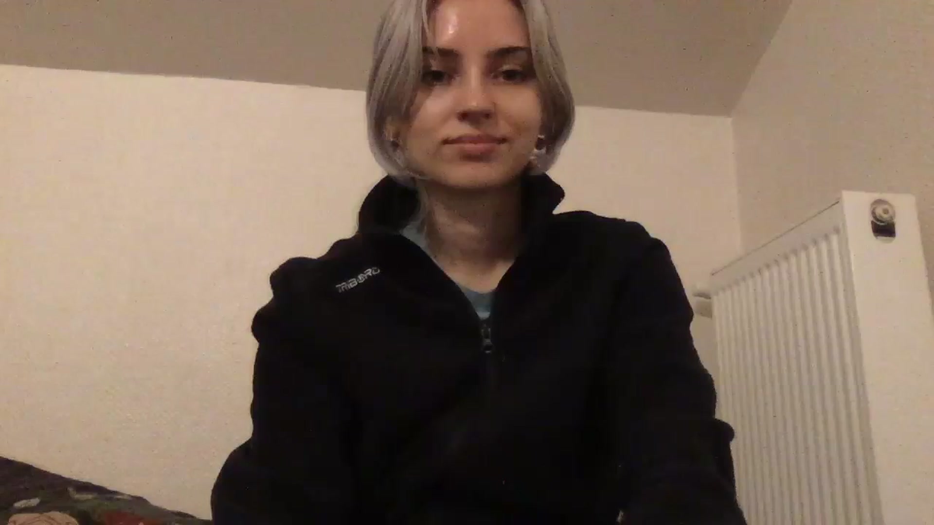Gallery image thumbnail from LLuckyGirl's myfreecams stream on, 11/12/2023, 24:42 image 13 of 20