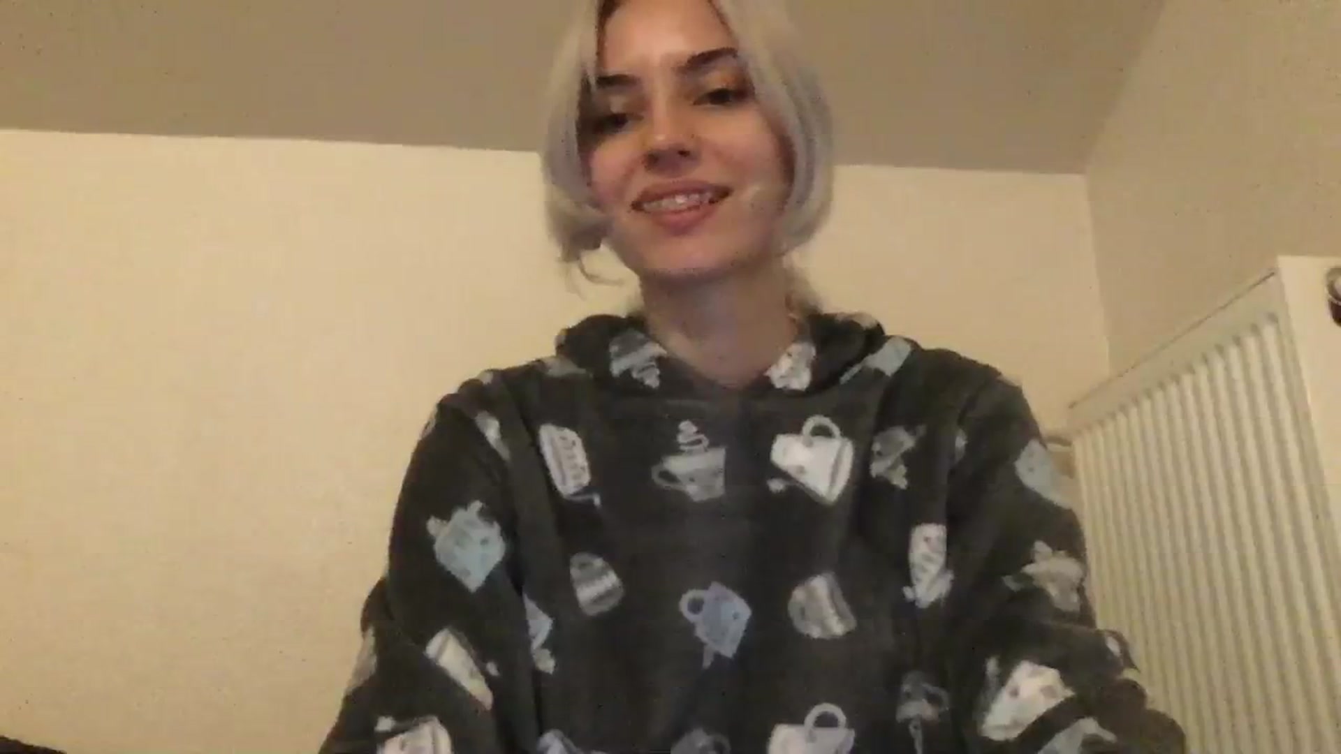 Gallery image thumbnail from LLuckyGirl's myfreecams stream on, 11/12/2023, 23:52 image 16 of 20