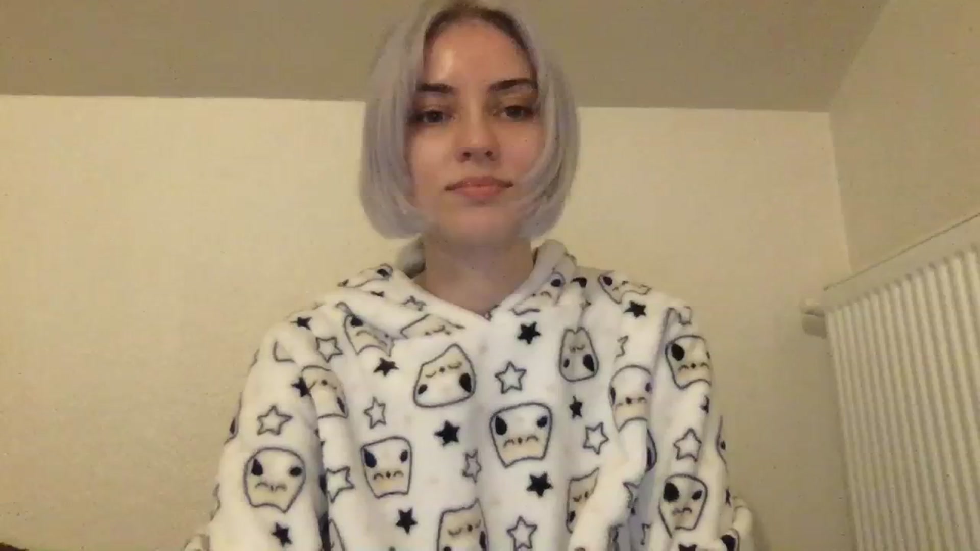 Gallery image thumbnail from LLuckyGirl's myfreecams stream on, 12/12/2023, 24:01 image 3 of 20