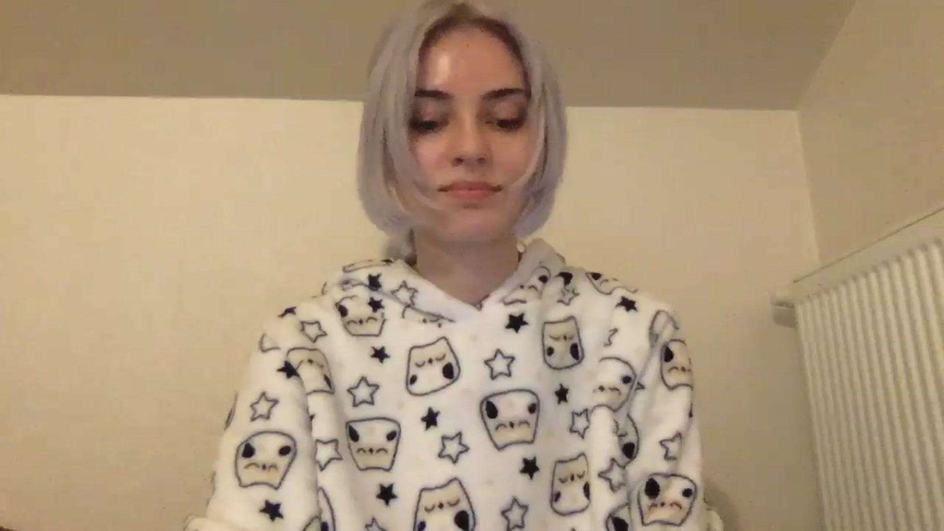 Gallery image thumbnail from LLuckyGirl's myfreecams stream on, 12/12/2023, 24:01 image 16 of 20