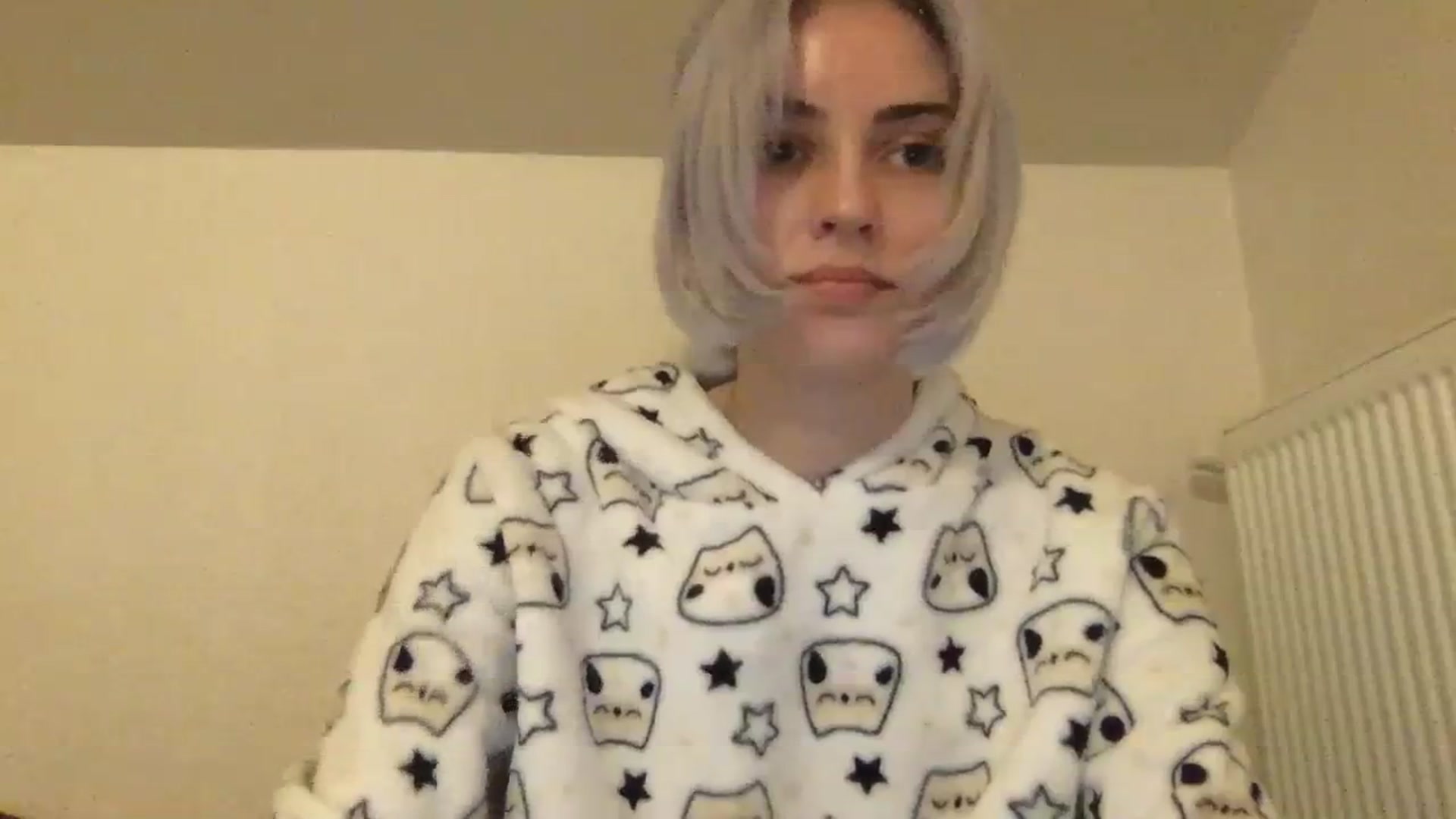 Gallery image thumbnail from LLuckyGirl's myfreecams stream on, 12/12/2023, 24:01 image 10 of 20