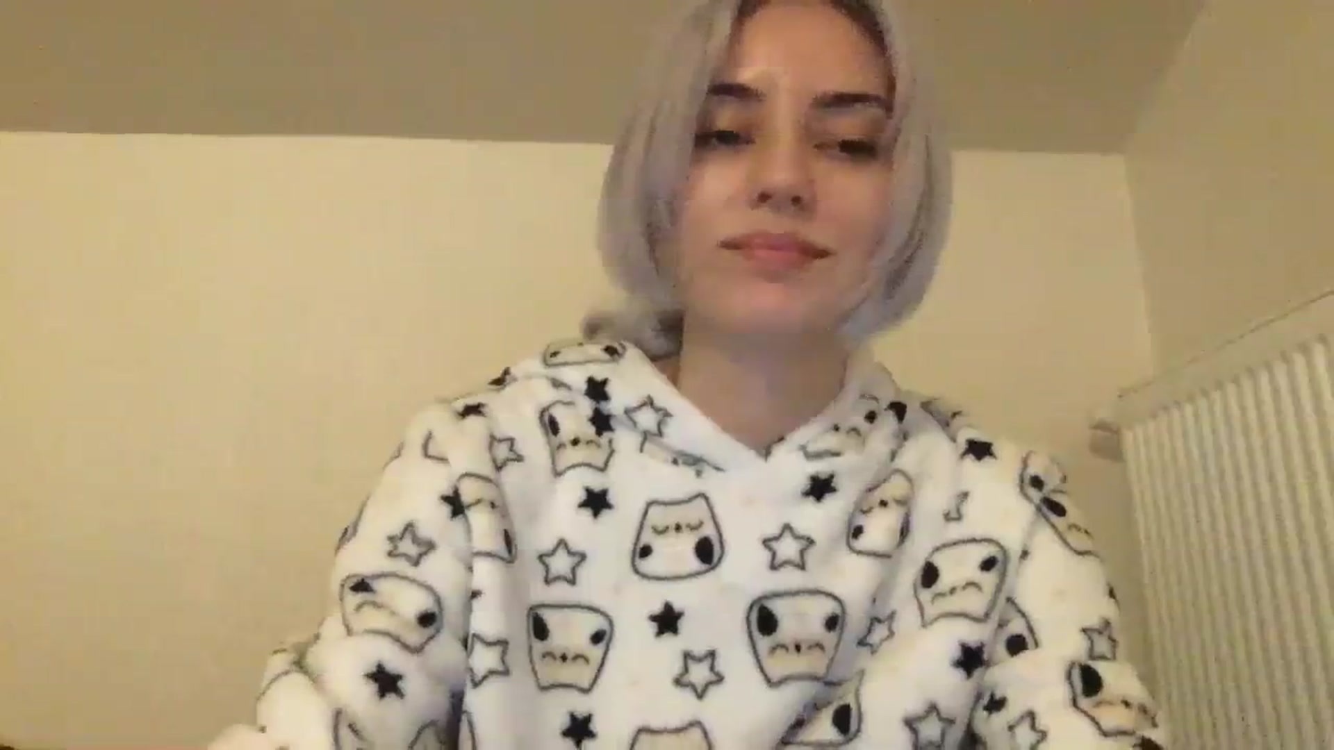 Gallery image thumbnail from LLuckyGirl's myfreecams stream on, 12/12/2023, 24:48 image 4 of 20