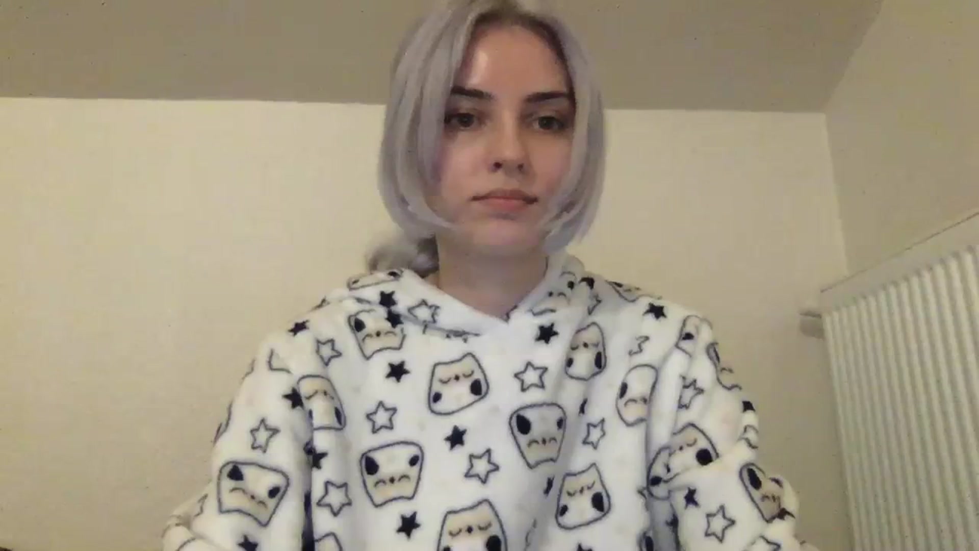 Gallery image thumbnail from LLuckyGirl's myfreecams stream on, 12/12/2023, 24:48 image 9 of 20