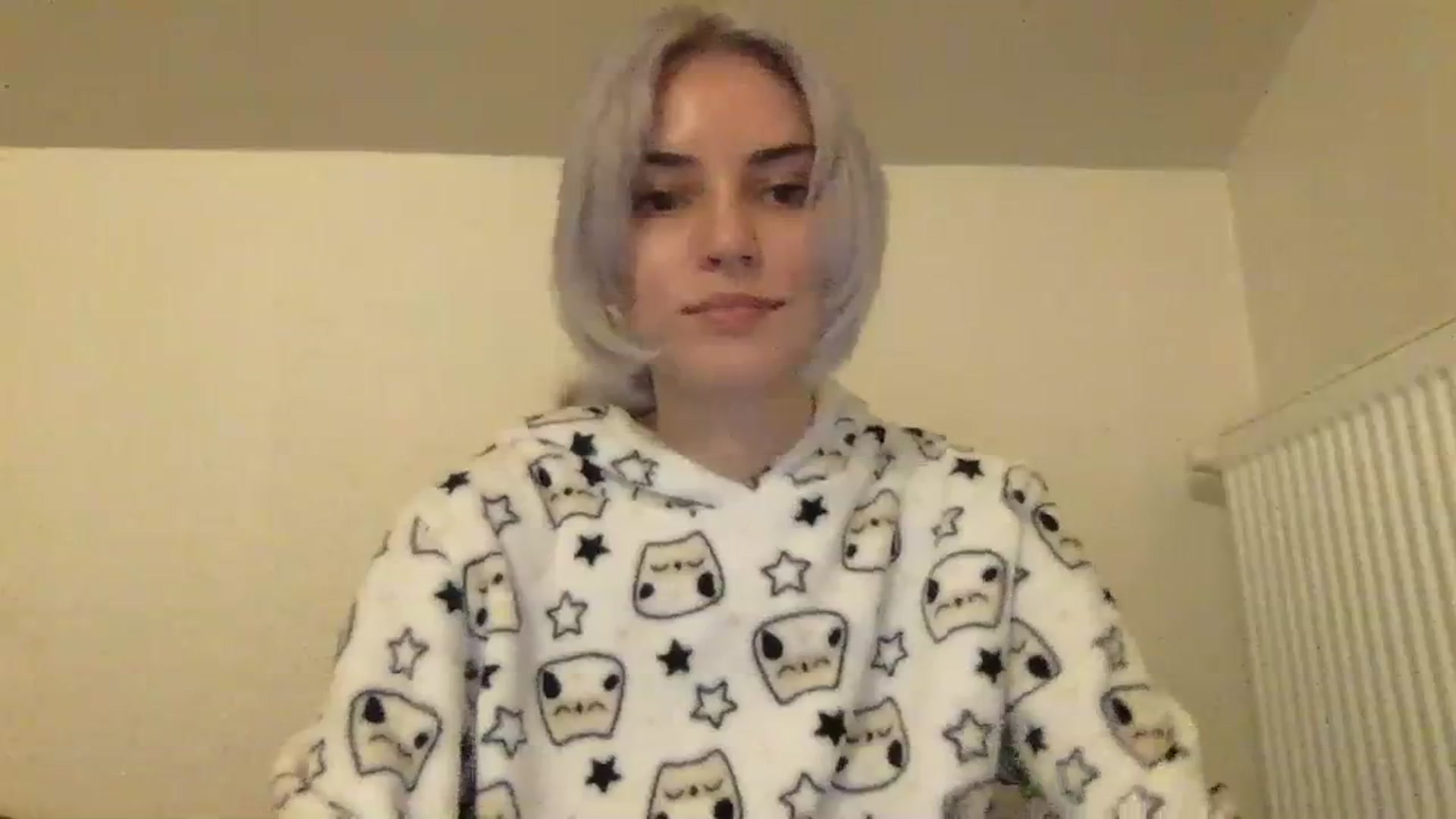 Gallery image thumbnail from LLuckyGirl's myfreecams stream on, 12/12/2023, 24:48 image 14 of 20