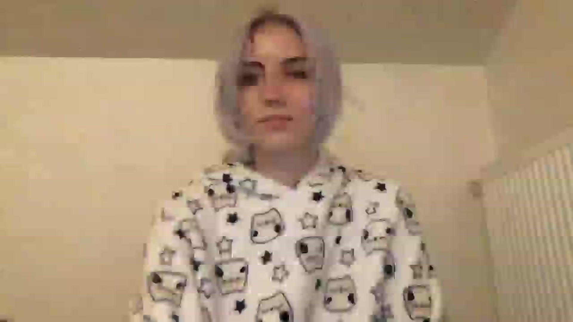 Gallery image thumbnail from LLuckyGirl's myfreecams stream on, 12/12/2023, 24:48 image 19 of 20