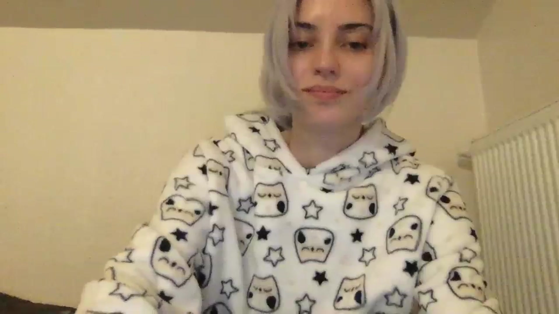 Gallery image thumbnail from LLuckyGirl's myfreecams stream on, 12/12/2023, 01:21 image 20 of 20