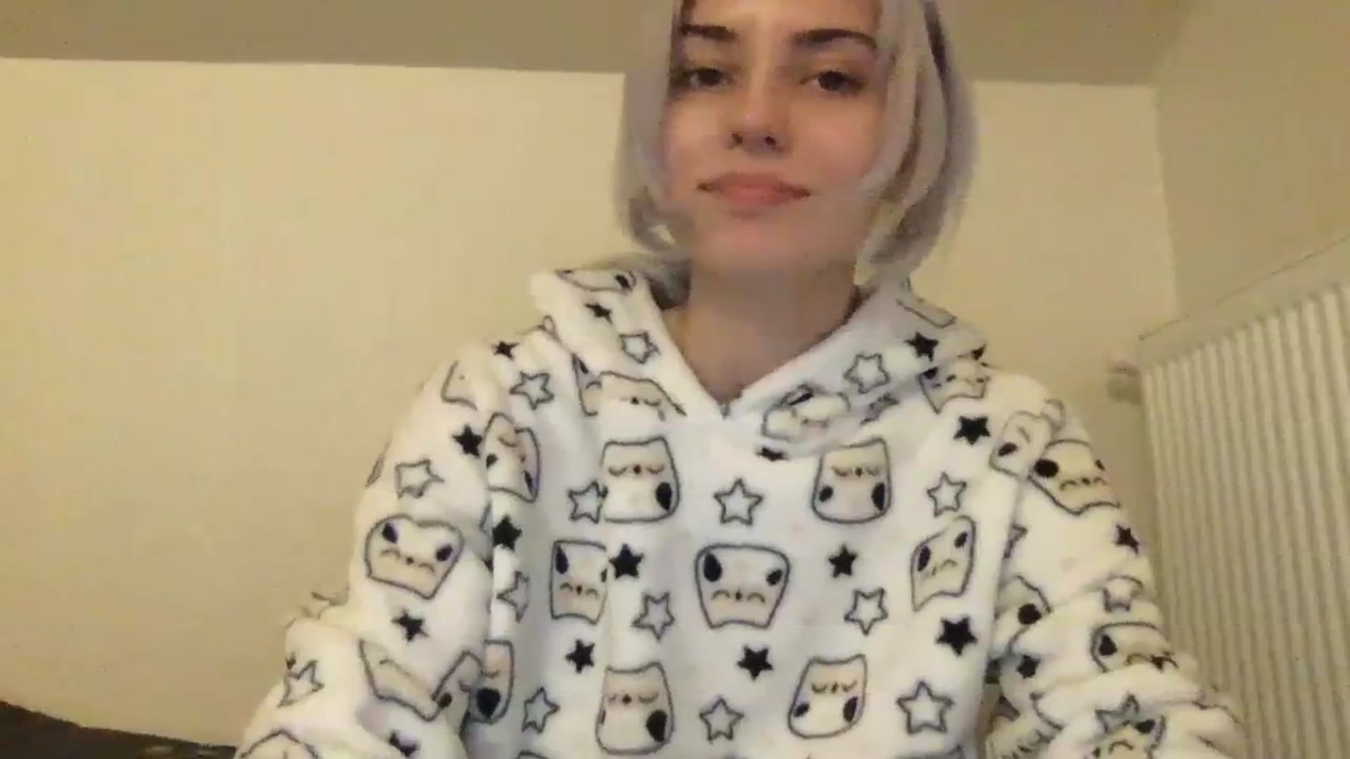 Gallery image thumbnail from LLuckyGirl's myfreecams stream on, 12/12/2023, 01:21 image 3 of 20
