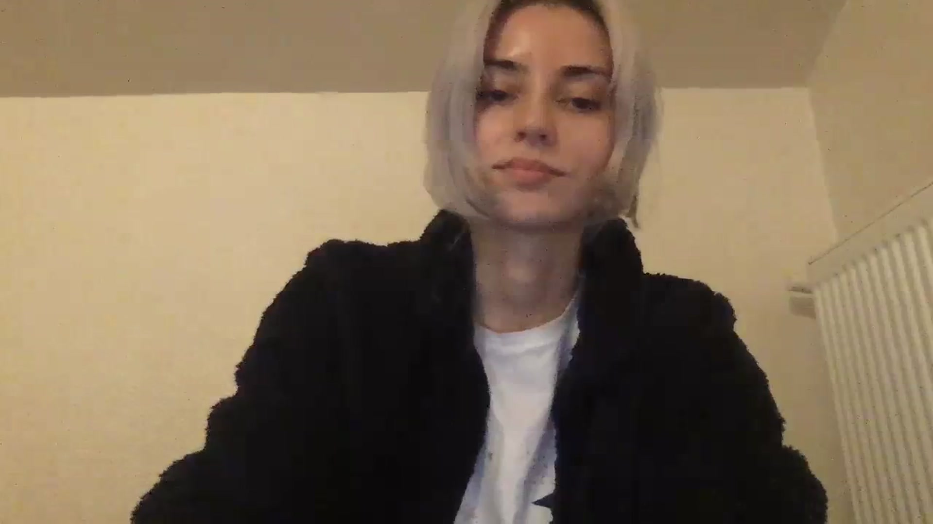 Gallery image thumbnail from LLuckyGirl's myfreecams stream on, 01/14/2024, 02:36 image 4 of 20