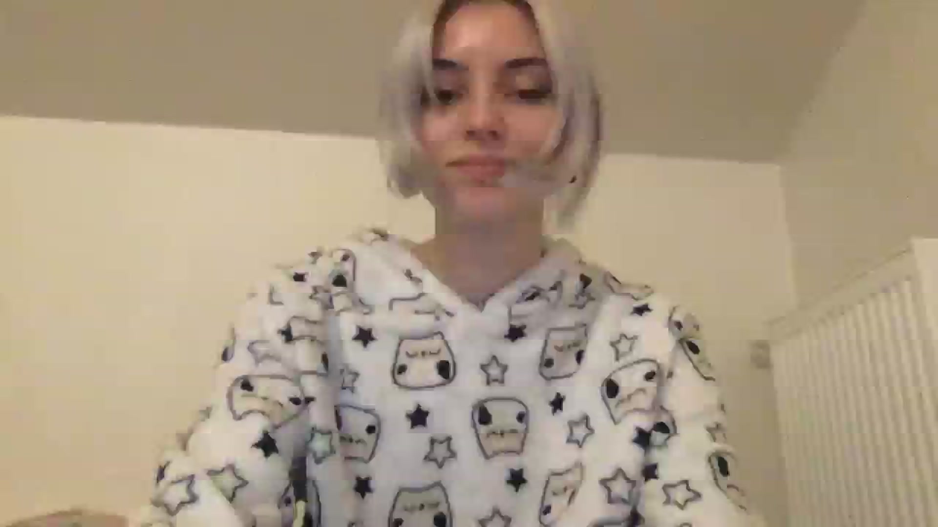 Gallery image thumbnail from LLuckyGirl's myfreecams stream on, 01/27/2024, 01:04 image 2 of 20