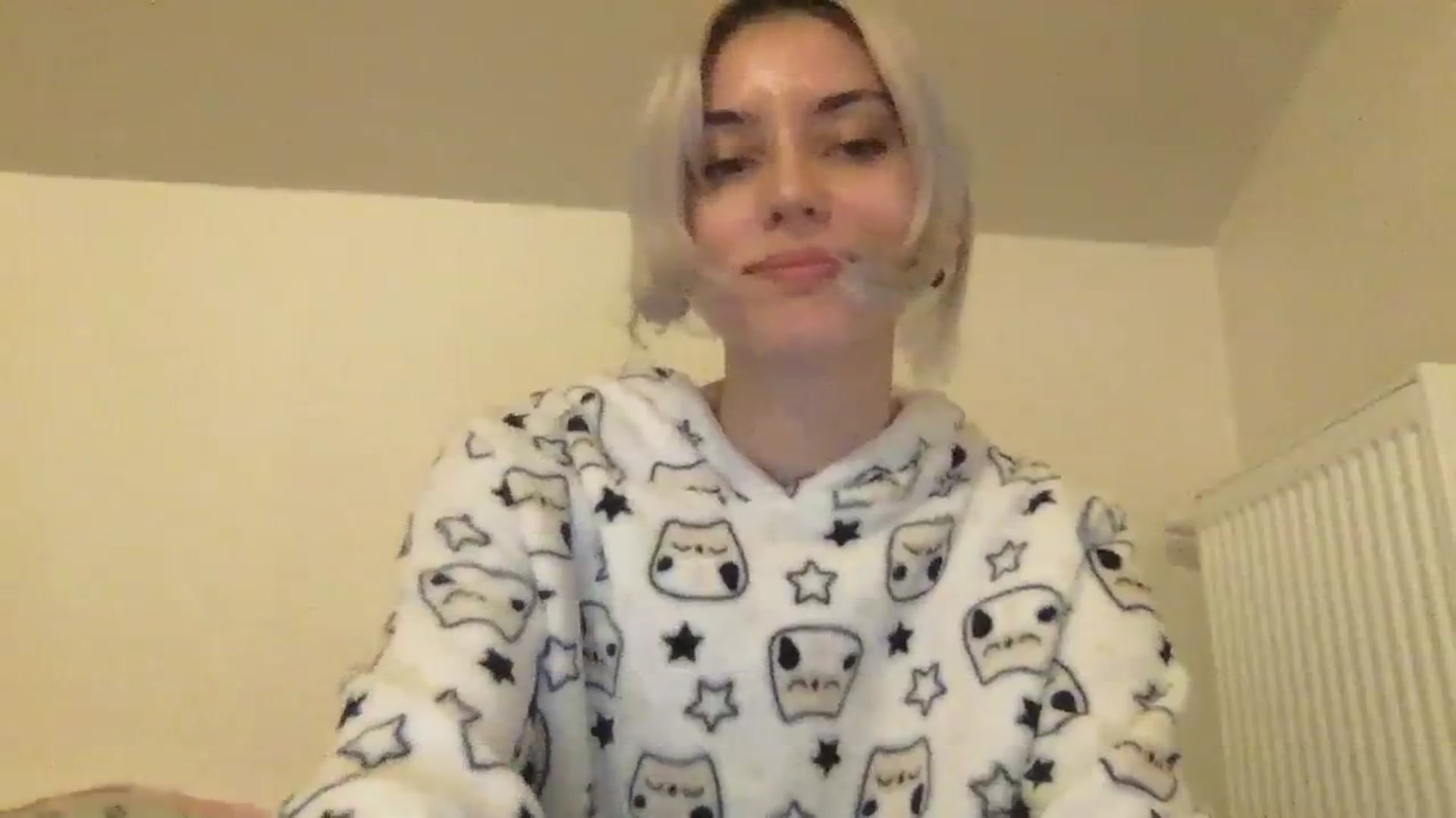 Gallery image thumbnail from LLuckyGirl's myfreecams stream on, 01/27/2024, 01:04 image 15 of 20