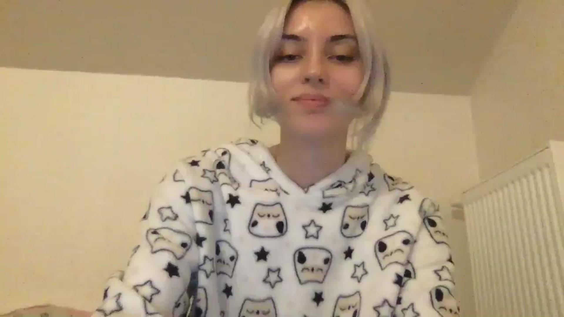 Gallery image thumbnail from LLuckyGirl's myfreecams stream on, 01/27/2024, 01:04 image 12 of 20
