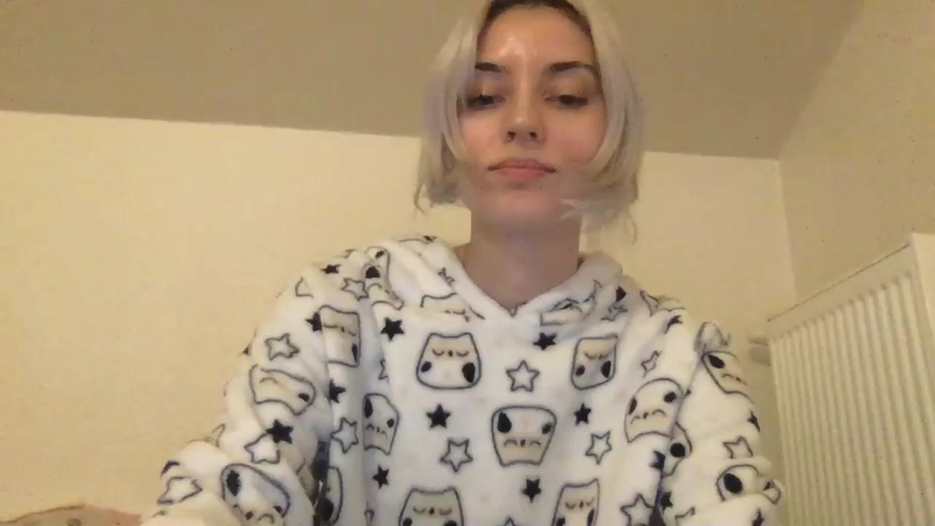 Gallery image thumbnail from LLuckyGirl's myfreecams stream on, 01/27/2024, 01:04 image 18 of 20