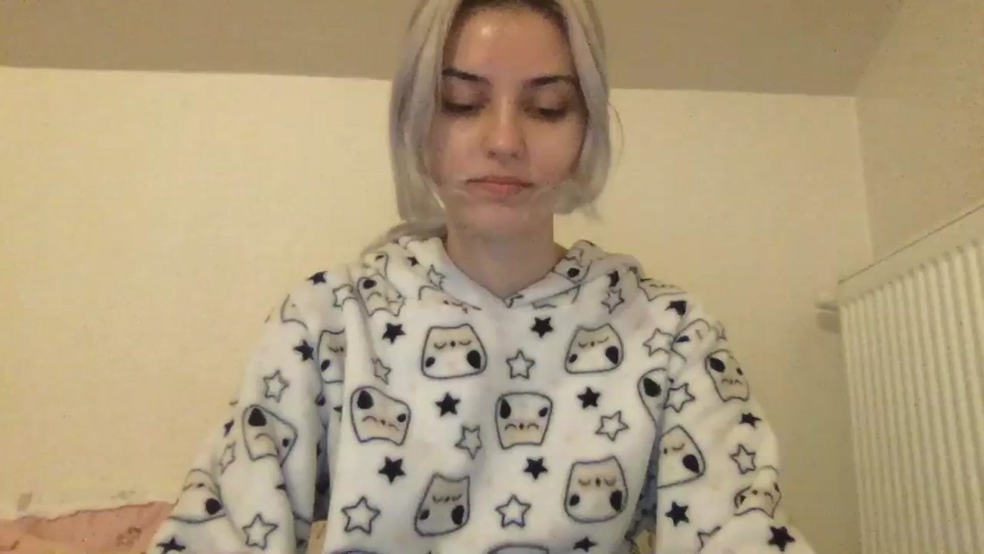 Gallery image thumbnail from LLuckyGirl's myfreecams stream on, 01/31/2024, 24:21 image 13 of 20