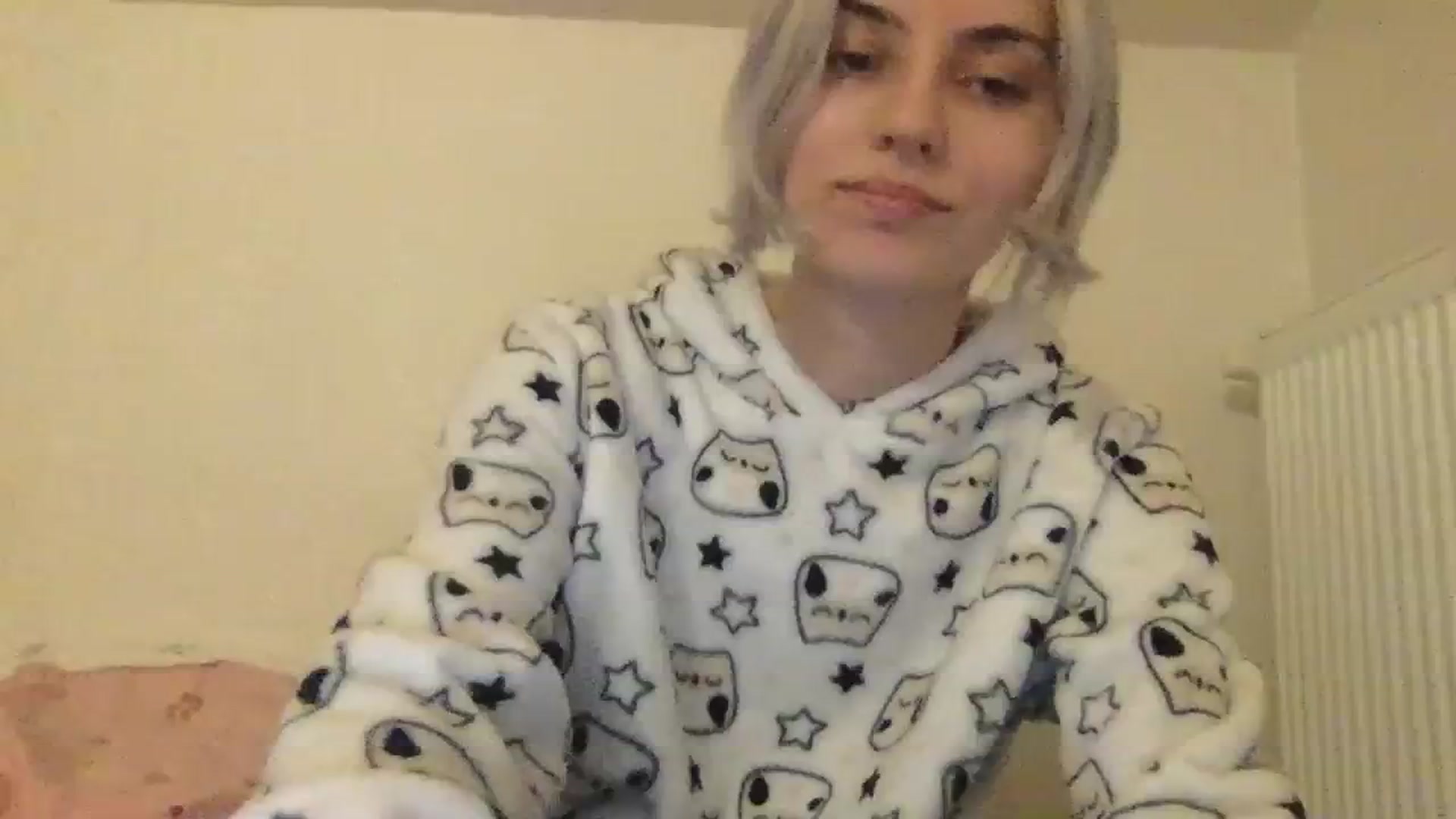 Gallery image thumbnail from LLuckyGirl's myfreecams stream on, 01/31/2024, 01:41 image 15 of 20