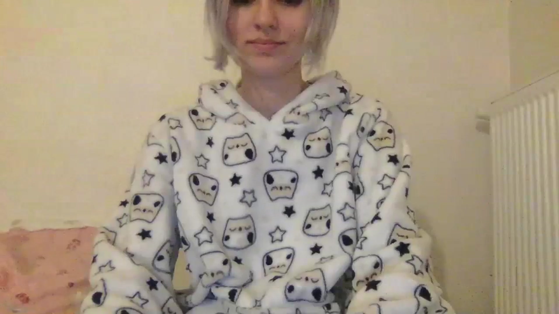 Gallery image thumbnail from LLuckyGirl's myfreecams stream on, 01/31/2024, 01:41 image 2 of 20