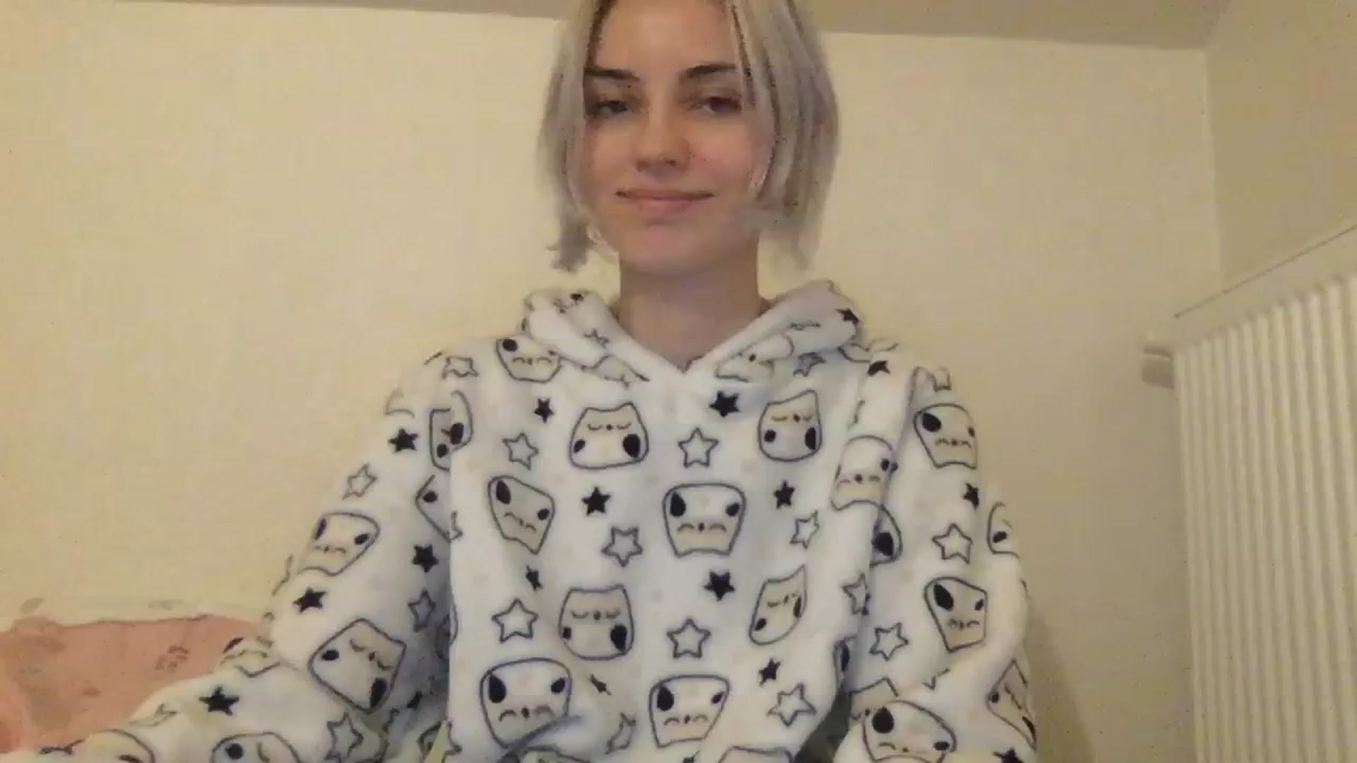 Gallery image thumbnail from LLuckyGirl's myfreecams stream on, 01/31/2024, 01:41 image 19 of 20