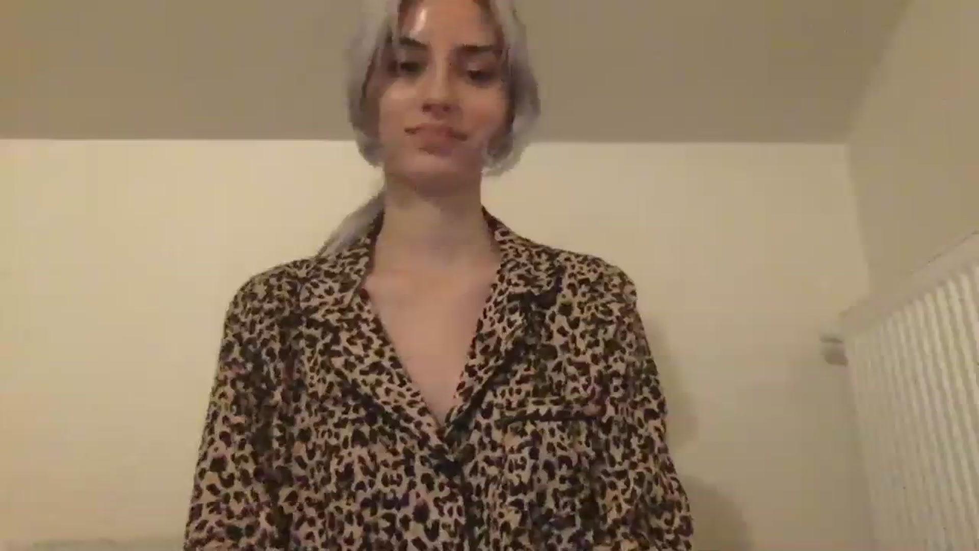 Gallery image thumbnail from LLuckyGirl's myfreecams stream on, 03/16/2024, 24:54 image 10 of 20