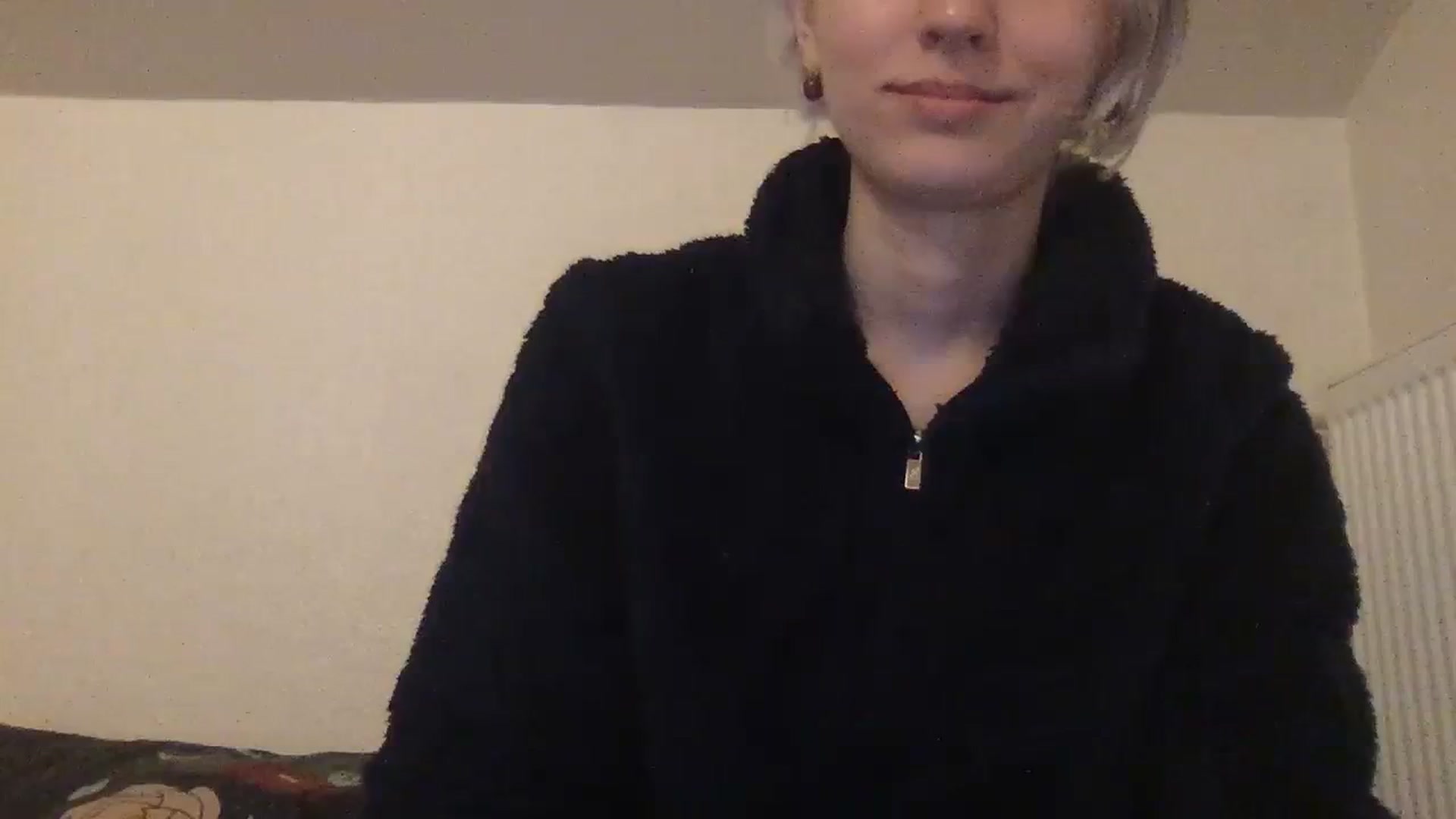 Gallery image thumbnail from LLuckyGirl's myfreecams stream on, 03/31/2024, 01:36 image 5 of 20