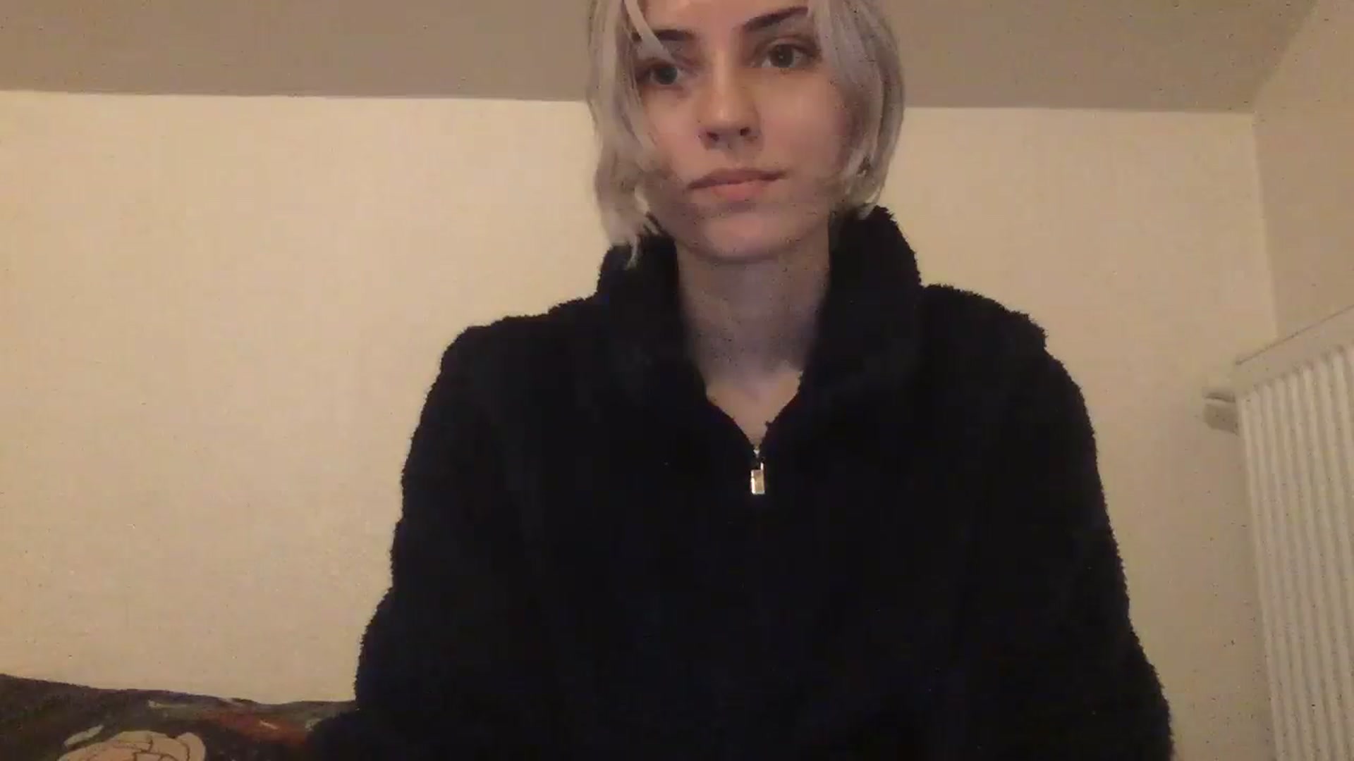 Gallery image thumbnail from LLuckyGirl's myfreecams stream on, 03/31/2024, 01:36 image 3 of 20