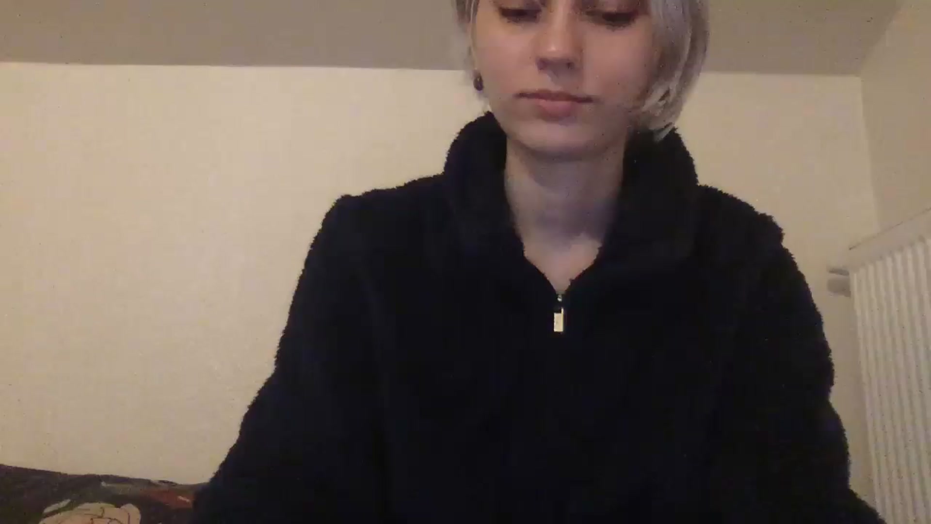 Gallery image thumbnail from LLuckyGirl's myfreecams stream on, 03/31/2024, 01:36 image 7 of 20