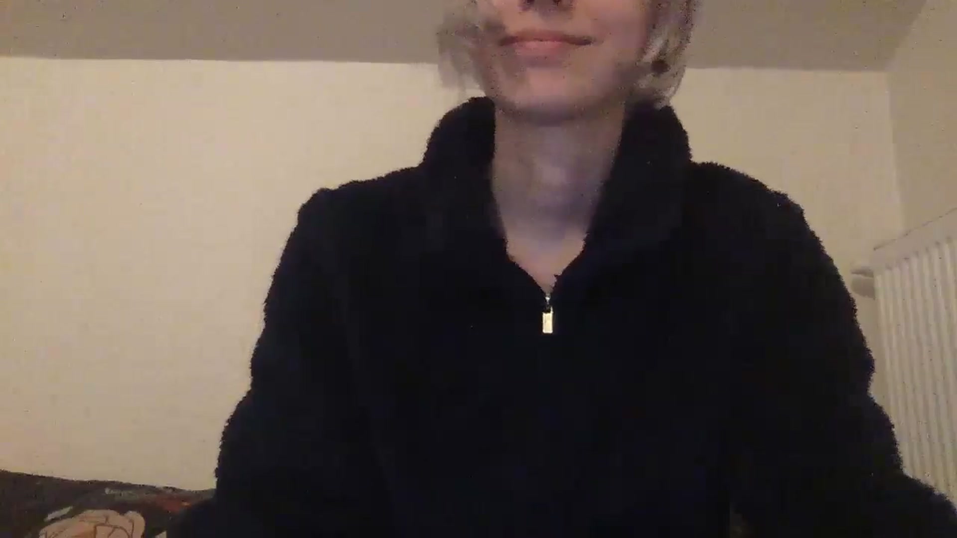 Gallery image thumbnail from LLuckyGirl's myfreecams stream on, 03/31/2024, 01:36 image 4 of 20