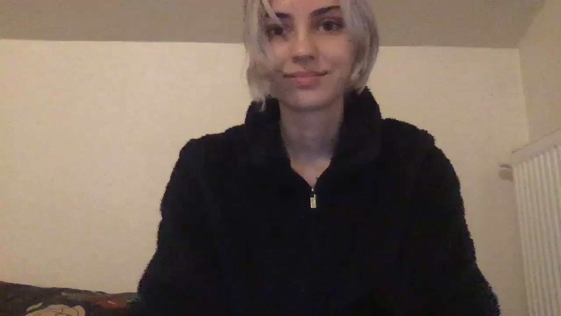 Gallery image thumbnail from LLuckyGirl's myfreecams stream on, 03/31/2024, 01:36 image 1 of 20