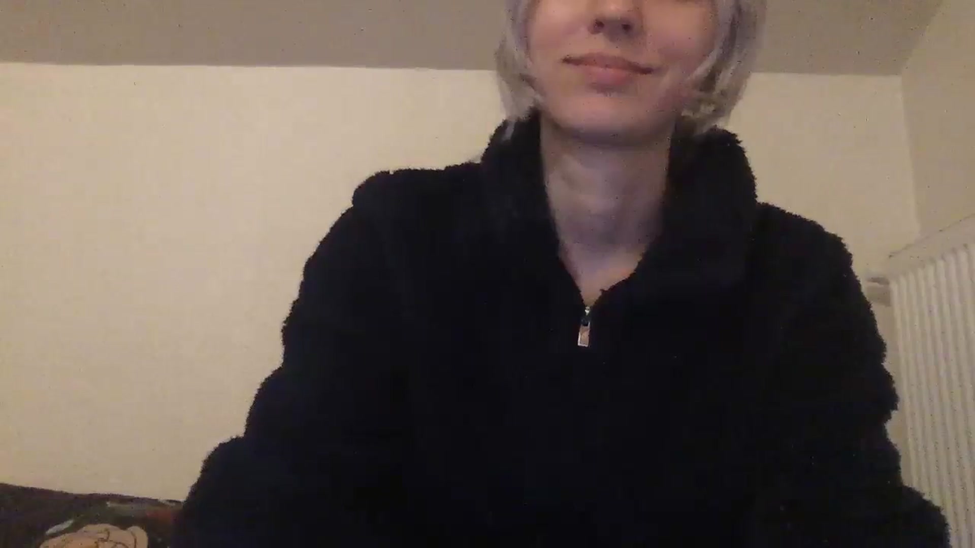 Gallery image thumbnail from LLuckyGirl's myfreecams stream on, 03/31/2024, 01:36 image 16 of 20