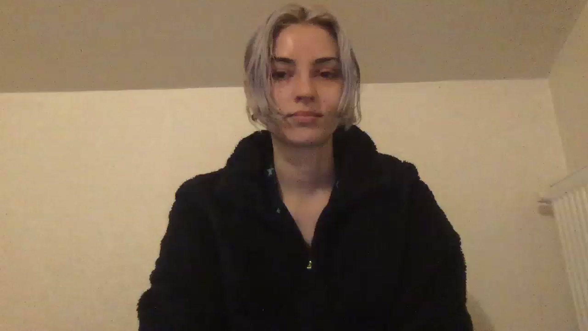 Gallery image thumbnail from LLuckyGirl's myfreecams stream on, 04/09/2024, 22:22 image 15 of 20