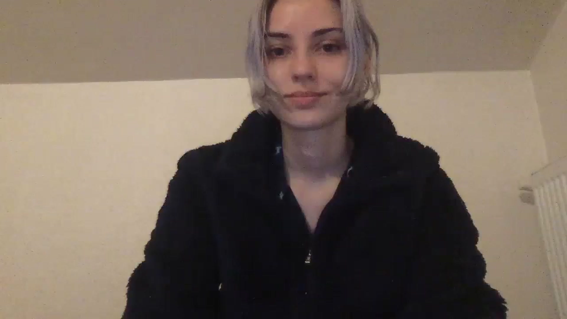 Gallery image thumbnail from LLuckyGirl's myfreecams stream on, 04/09/2024, 22:22 image 20 of 20