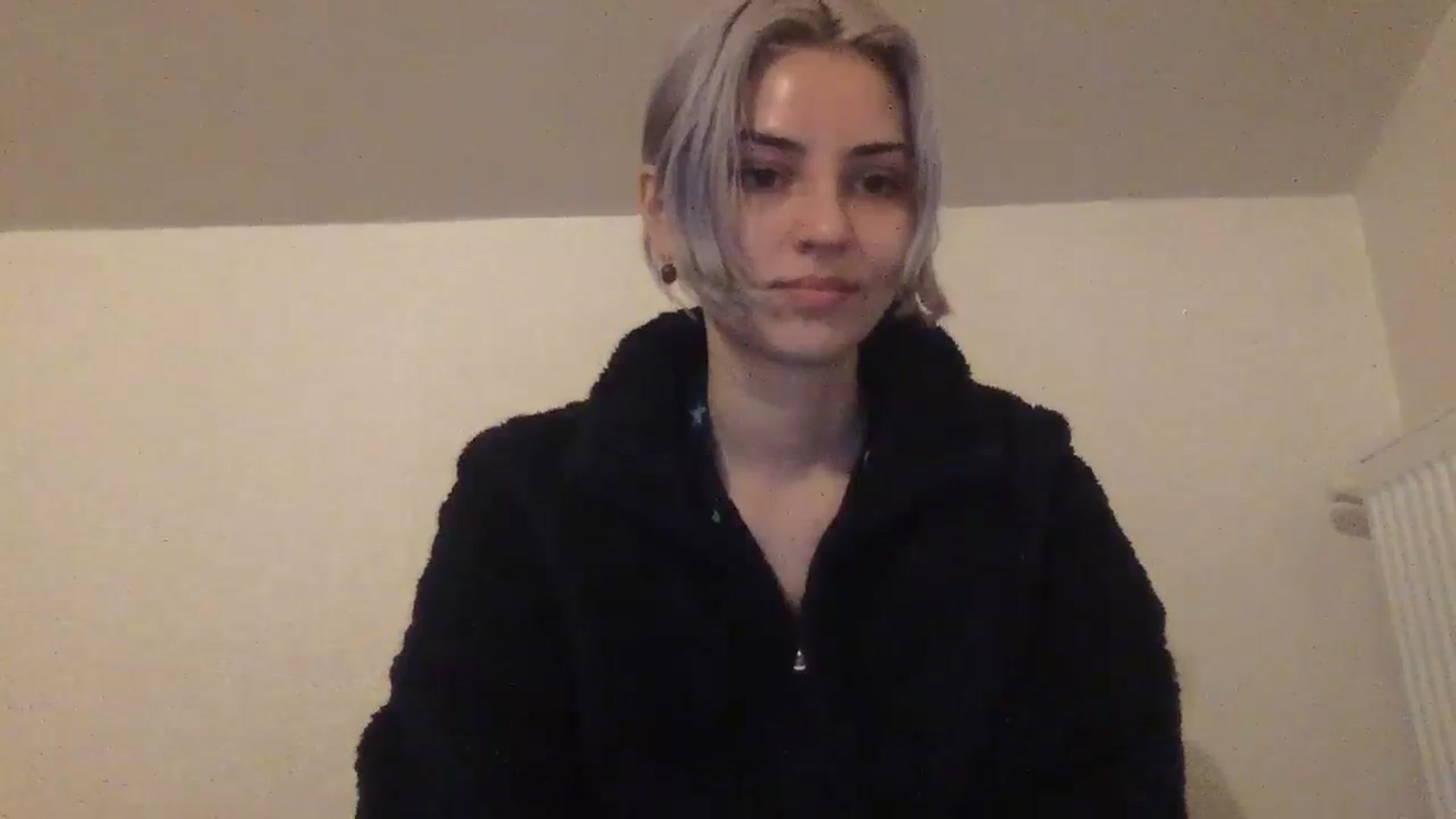 Gallery image thumbnail from LLuckyGirl's myfreecams stream on, 04/09/2024, 22:22 image 2 of 20