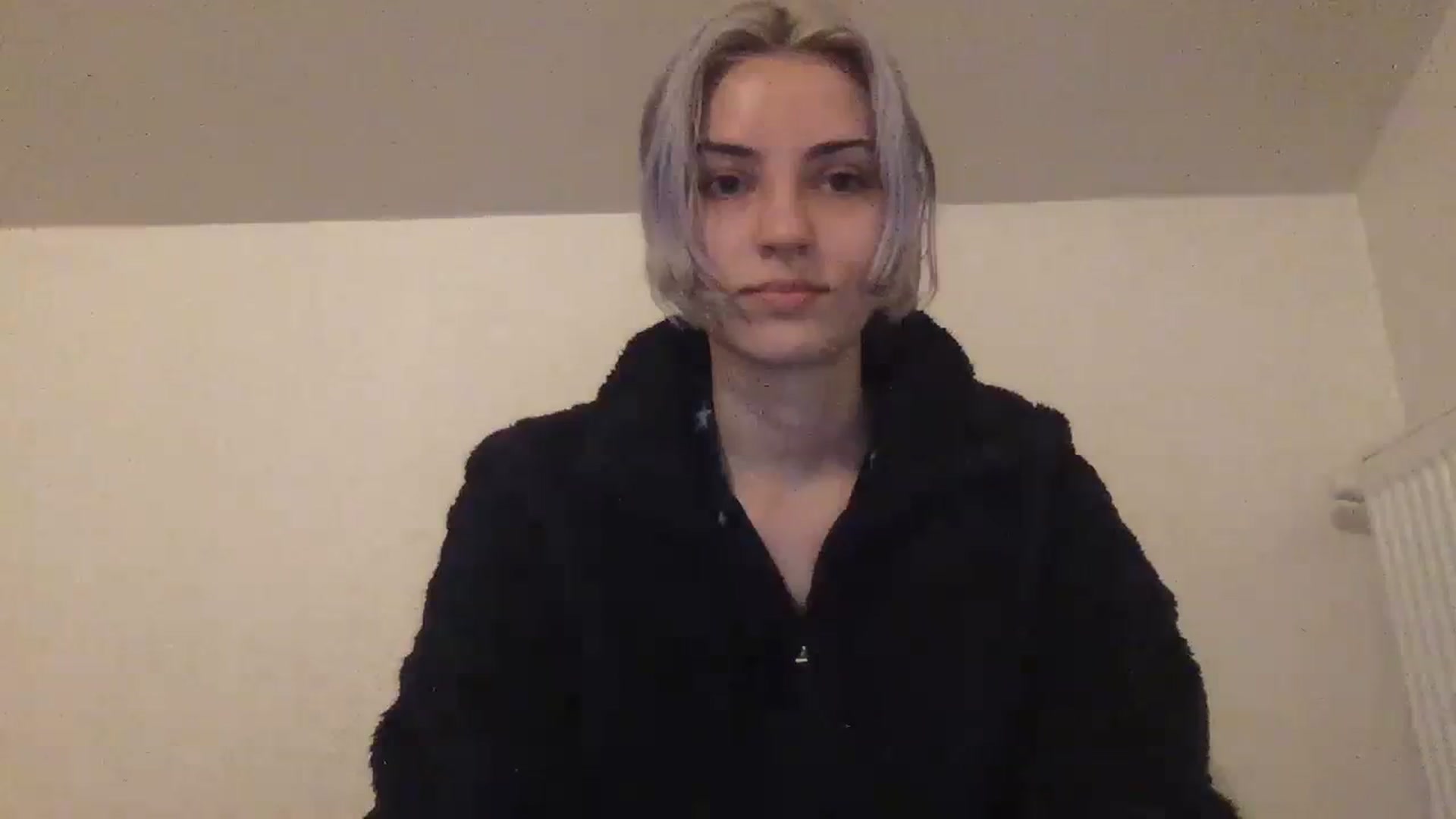 Gallery image thumbnail from LLuckyGirl's myfreecams stream on, 04/09/2024, 22:22 image 10 of 20