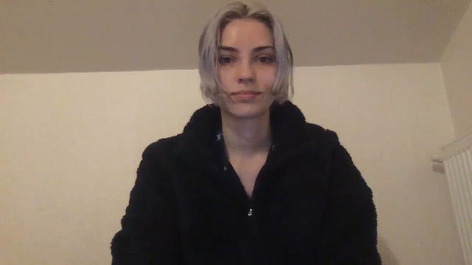 Gallery image thumbnail from LLuckyGirl's myfreecams stream on, 04/09/2024, 22:22 image 16 of 20