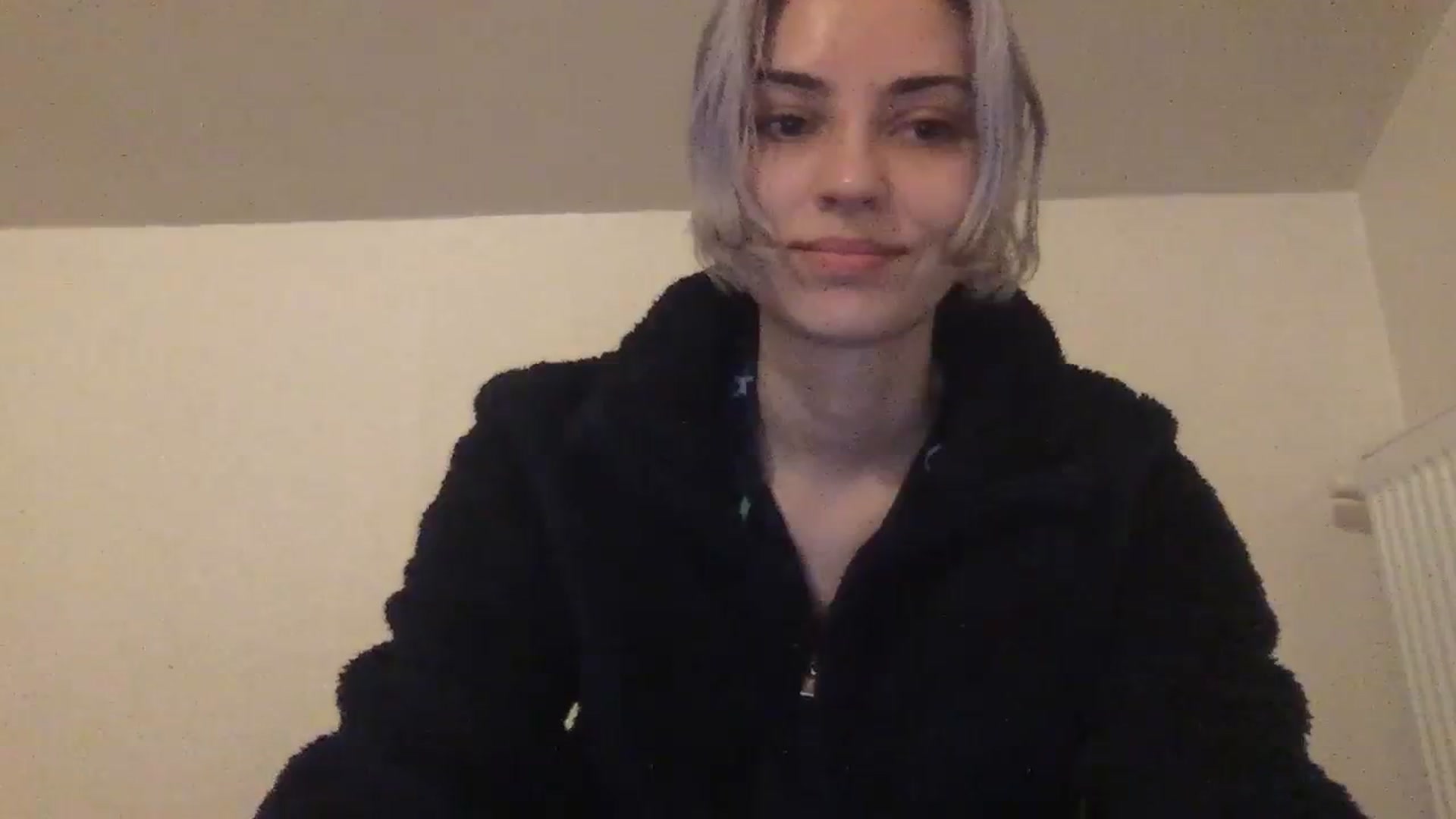 Gallery image thumbnail from LLuckyGirl's myfreecams stream on, 04/09/2024, 22:22 image 17 of 20