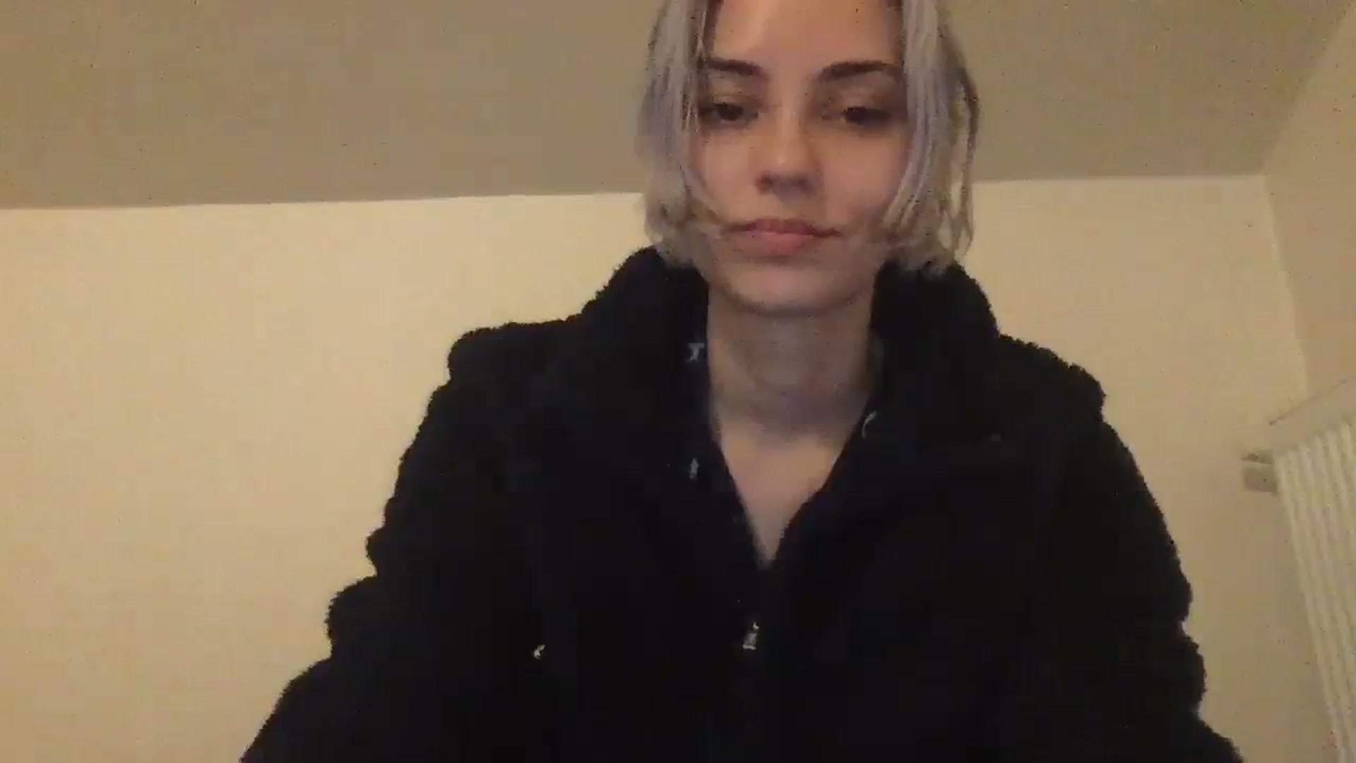 Gallery image thumbnail from LLuckyGirl's myfreecams stream on, 04/09/2024, 22:22 image 19 of 20