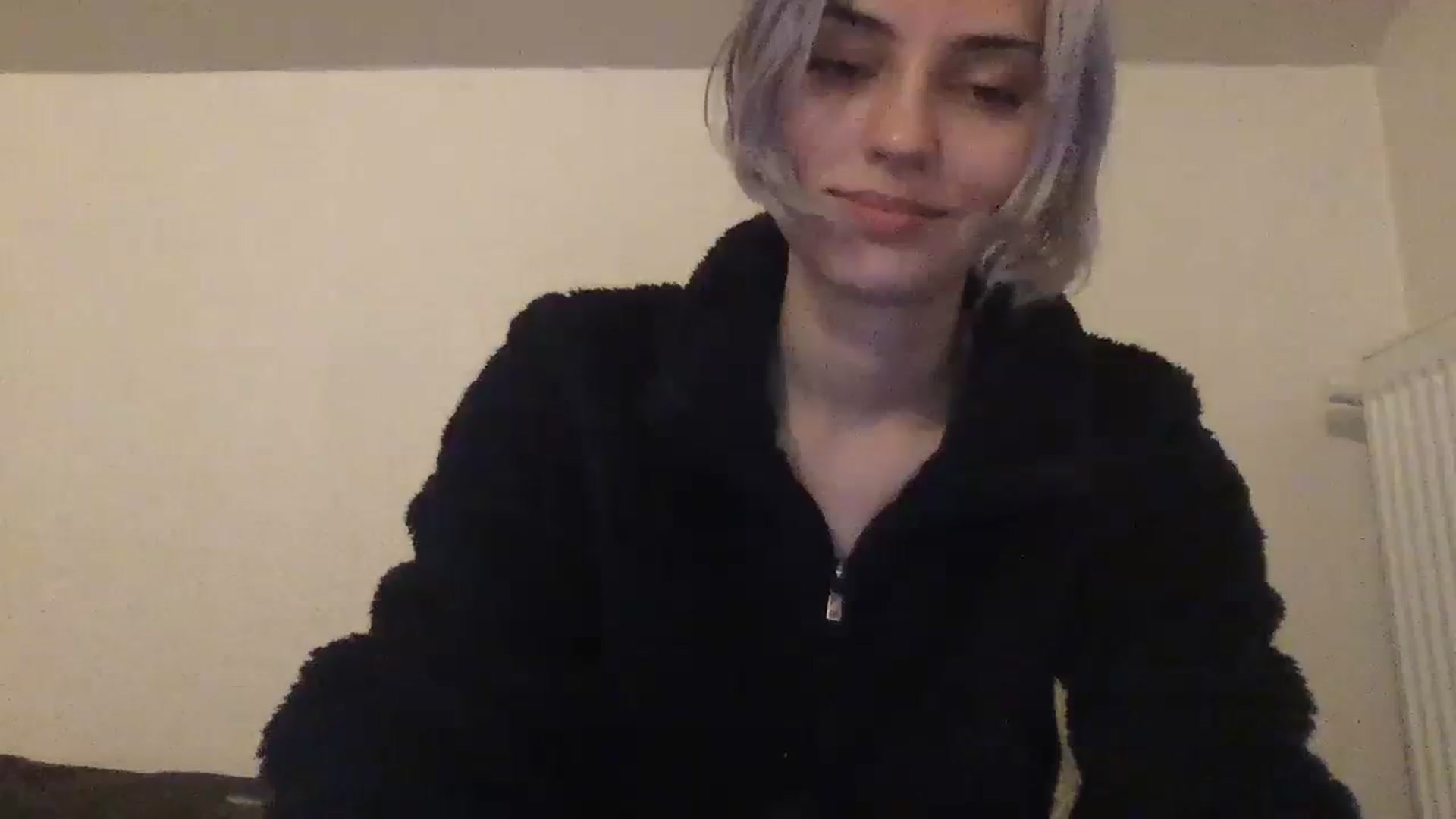 Gallery image thumbnail from LLuckyGirl's myfreecams stream on, 04/12/2024, 01:06 image 11 of 20
