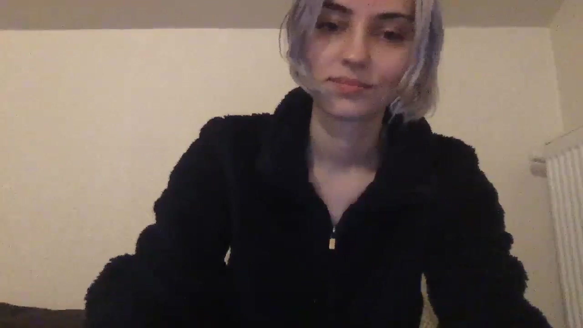 Gallery image thumbnail from LLuckyGirl's myfreecams stream on, 04/12/2024, 01:06 image 10 of 20