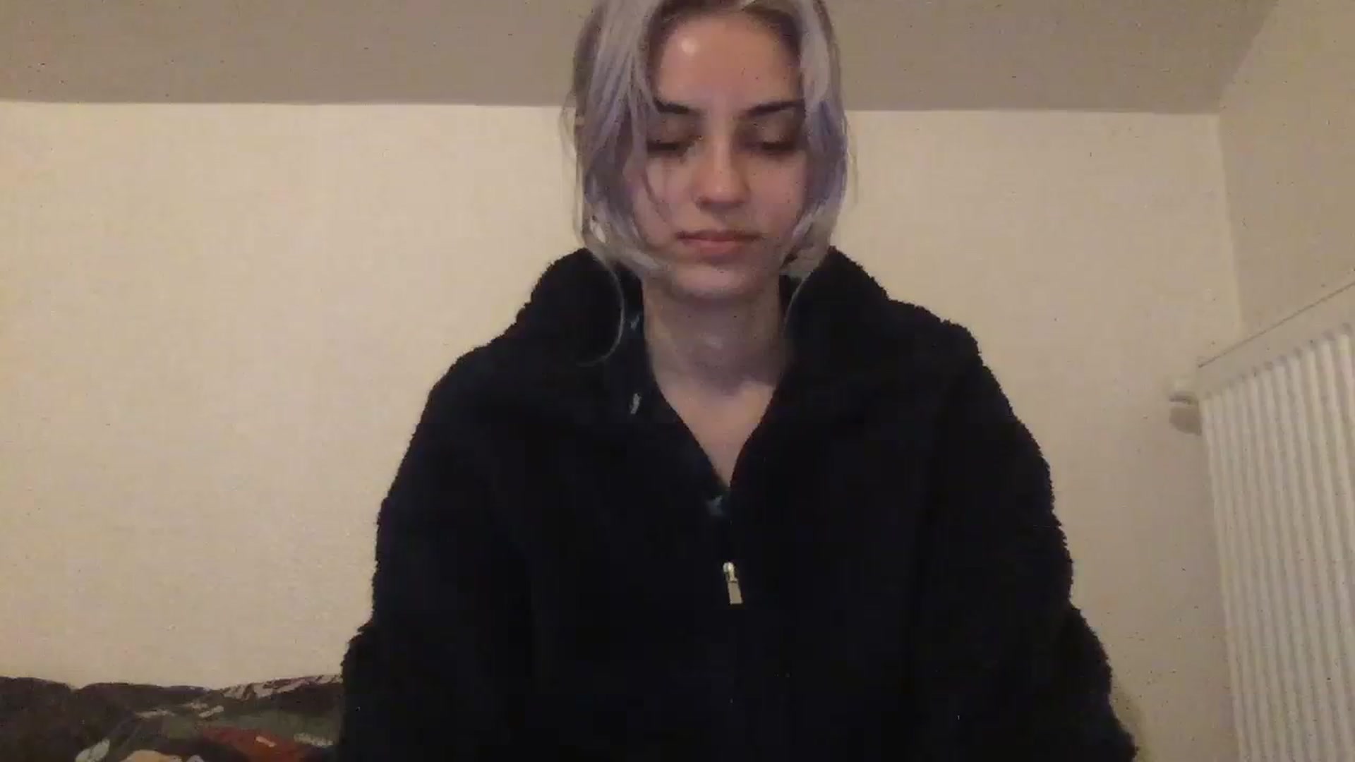 Gallery image thumbnail from LLuckyGirl's myfreecams stream on, 04/13/2024, 24:39 image 15 of 20